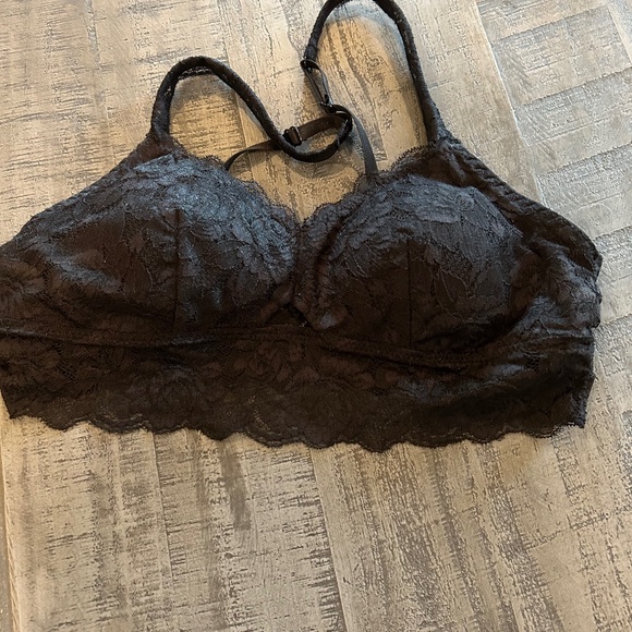 Marilyn Monroe Black Lace Bralette with light padding - Picture 1 of 4